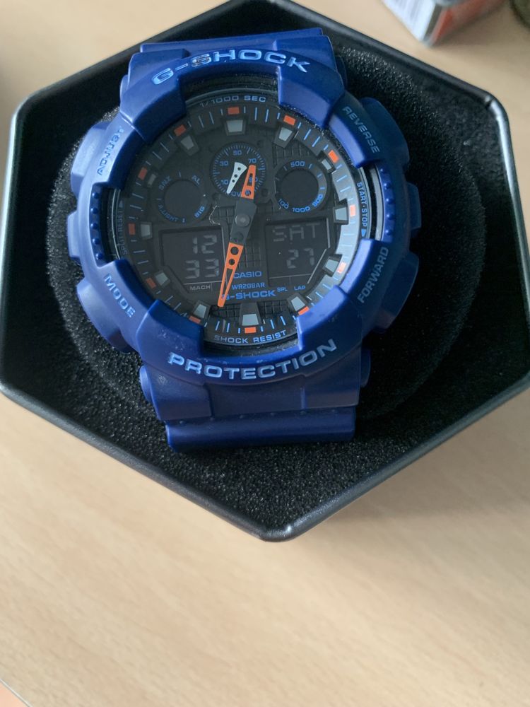 G-shock Casio часовник