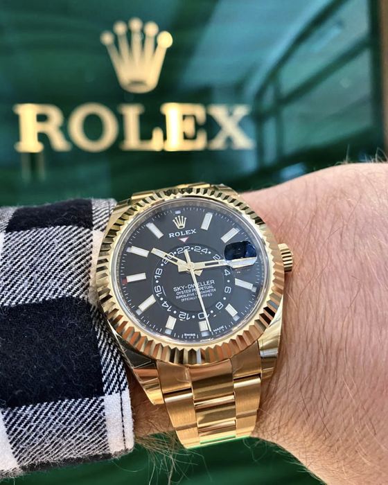 ceas rolex sky-dweller black dial