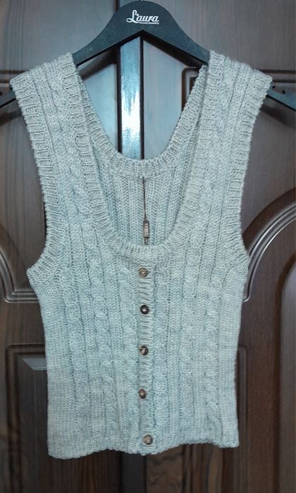 Женская безрукавка