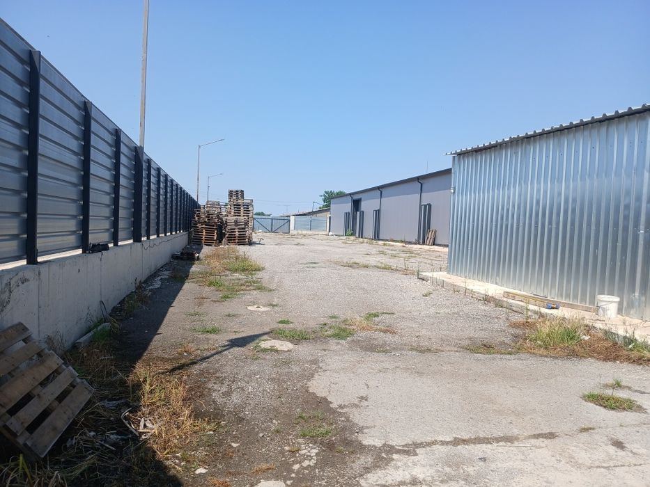 Паркинг тир достъп склад hale