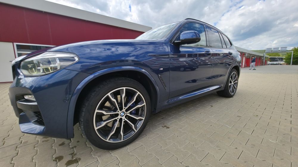 BMW X3 xDrive30i AT