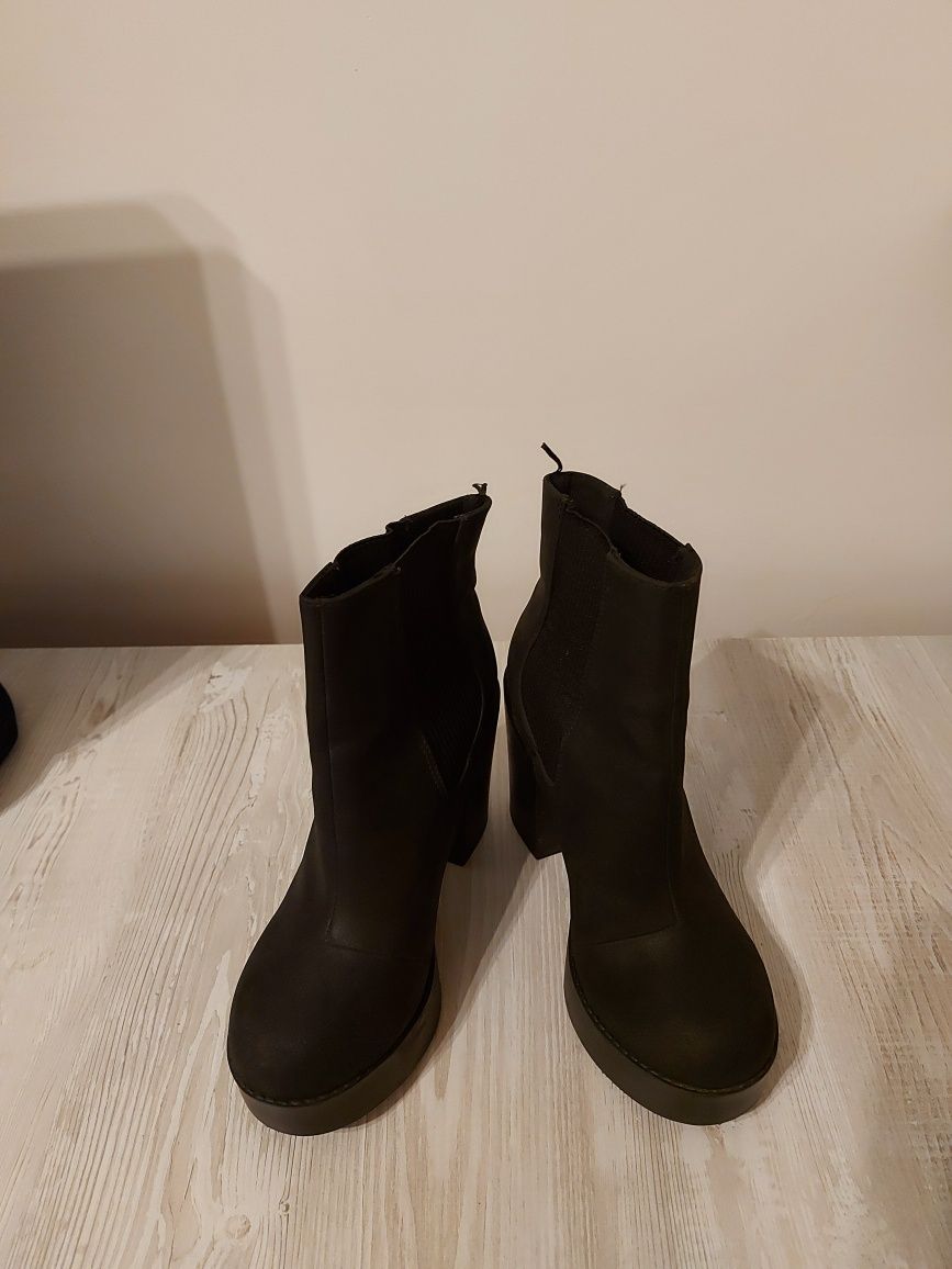 Botine cu toc 38