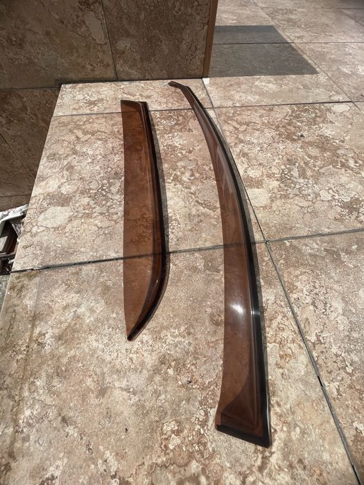 Ветровики дефлектор окна тойота аурис