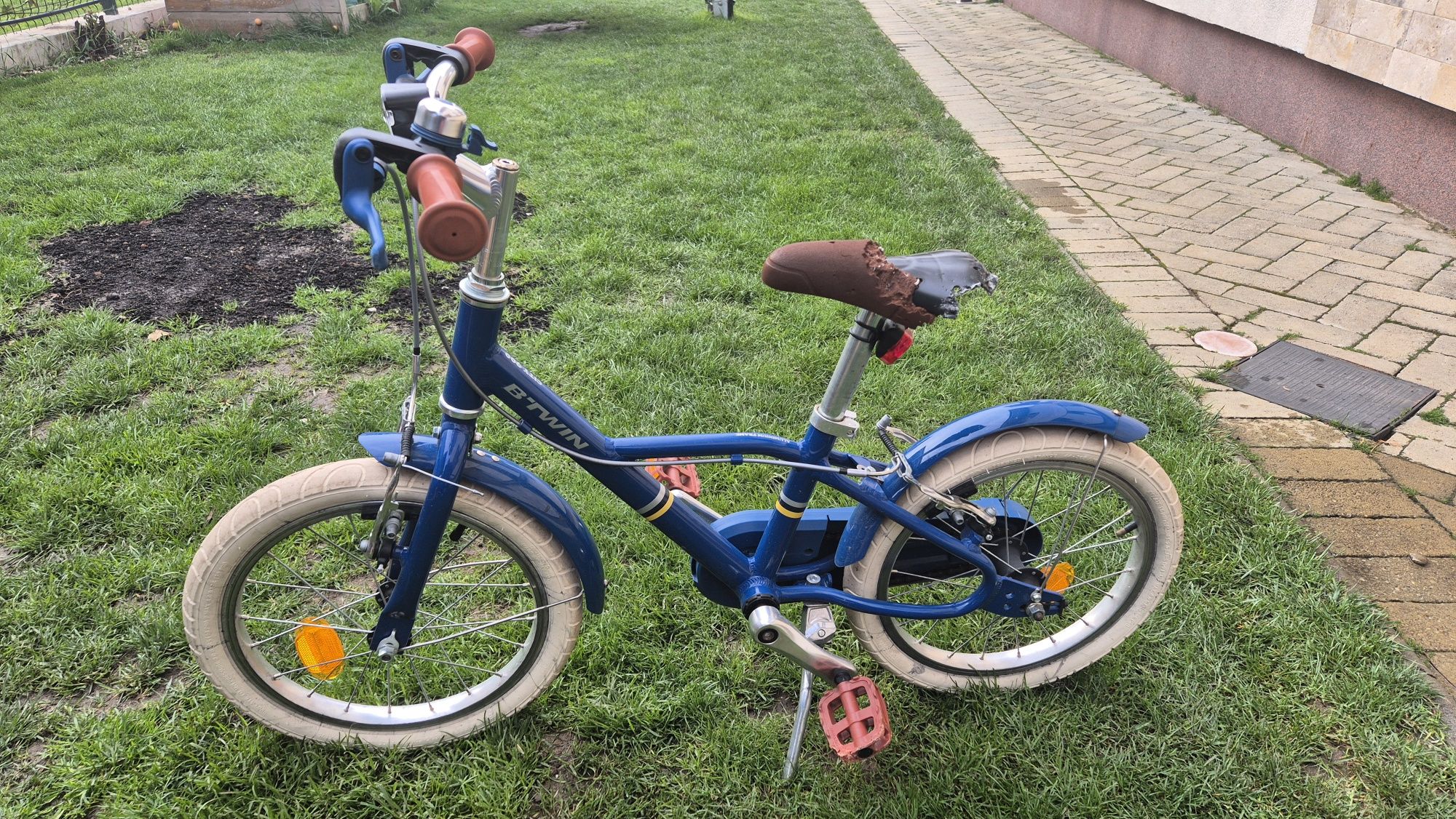Bicieta B-twin, 16", albastra, 4-6 ani, 105-120cm