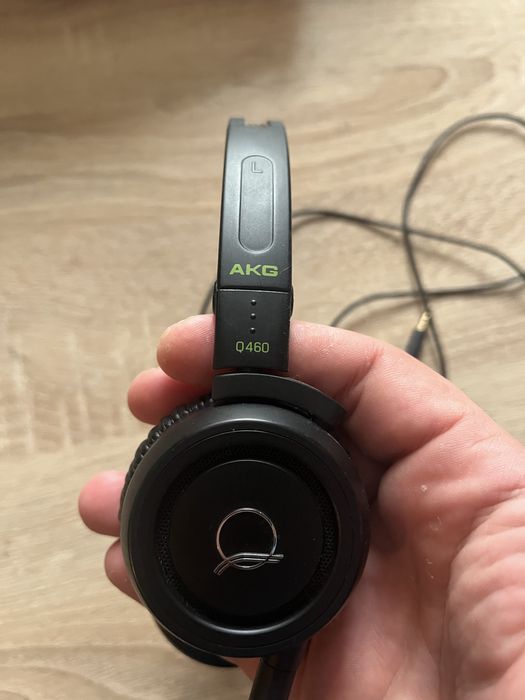 Слушалки AKG Q460
