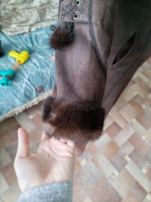 Продам польто новую.,