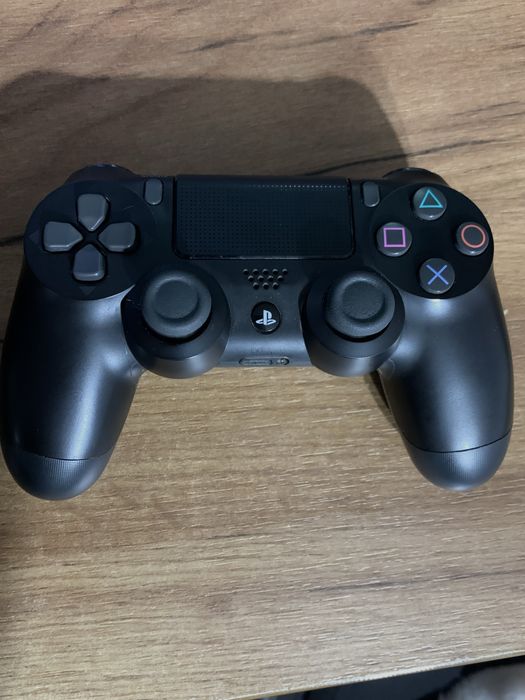 Ps4 Slim + 2 controllere + 7 jocuri — Perfect funtional