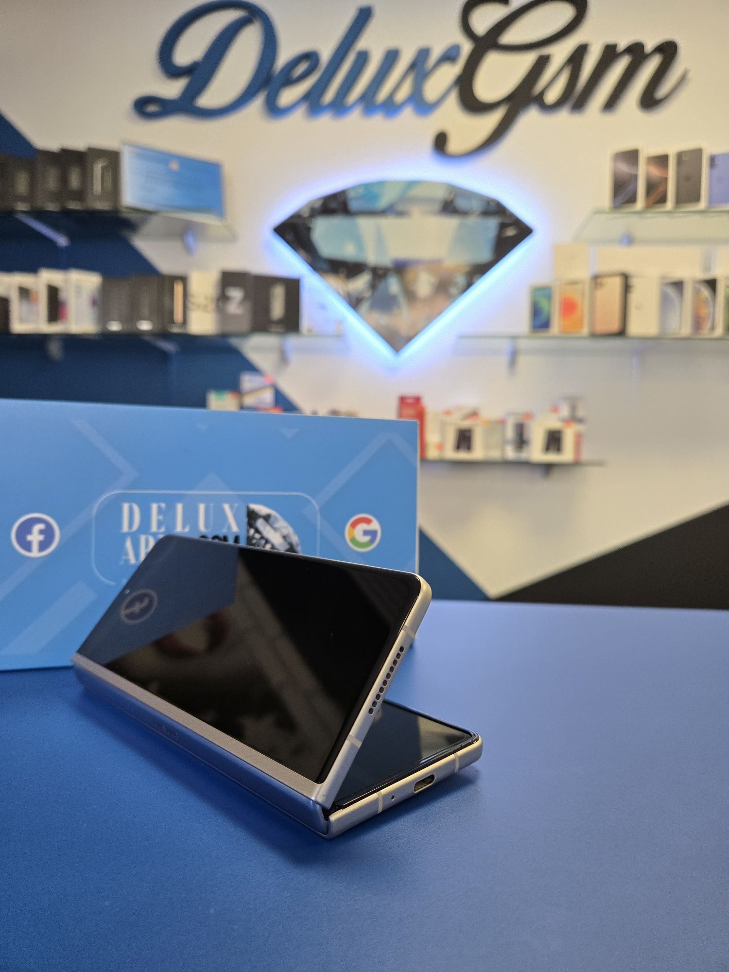 Samsung Z Fold3 / Silver / 512 GB / DeluxGSM
