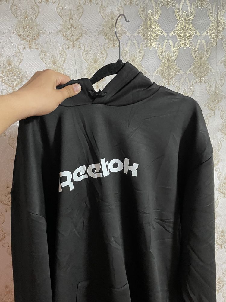 Толстовка Reebok