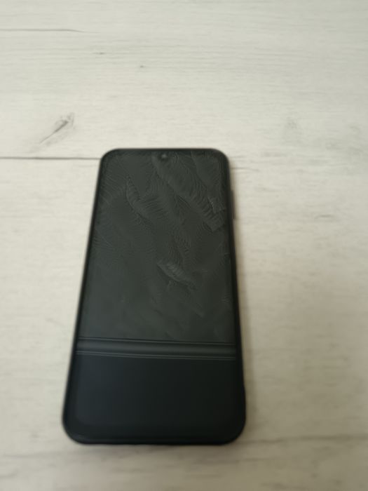 Продаю самсунг а25 на запчасти