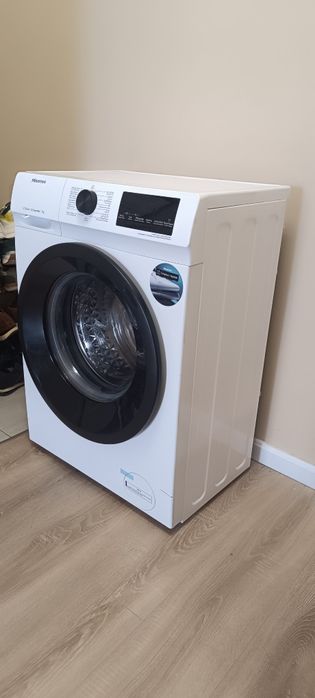 Продам стиральную машину Hisense 7кг inverter Новая белого цвета