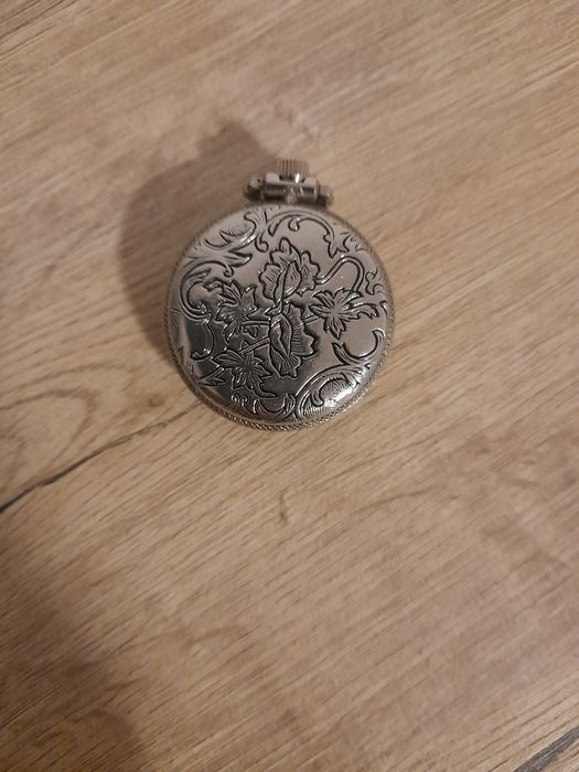 Ceas mecanic pandantiv