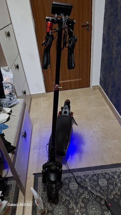 Vand tot ce se vede în poze   sau schimb citiți anutul bine