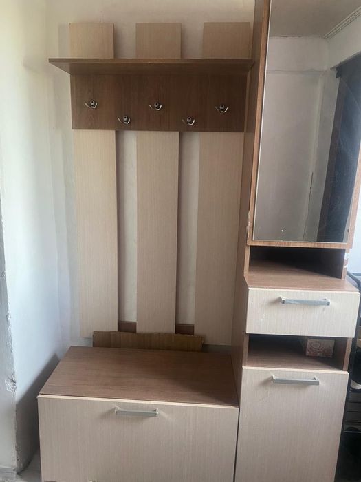 продам прихожую/ комп.стол/ раковину с тумбочкой