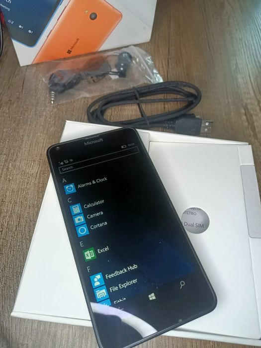 Телефон Microsoft Lumia 640 Dual SIM, черен