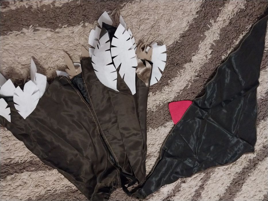 Продам новогодние костюмы