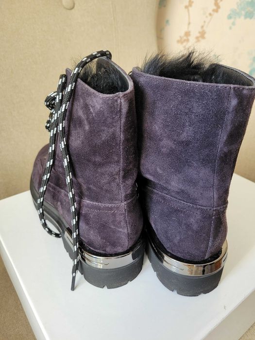 Botine cu șireturi din piele intoarsa. Eva Minge, mărimea 36, Noi