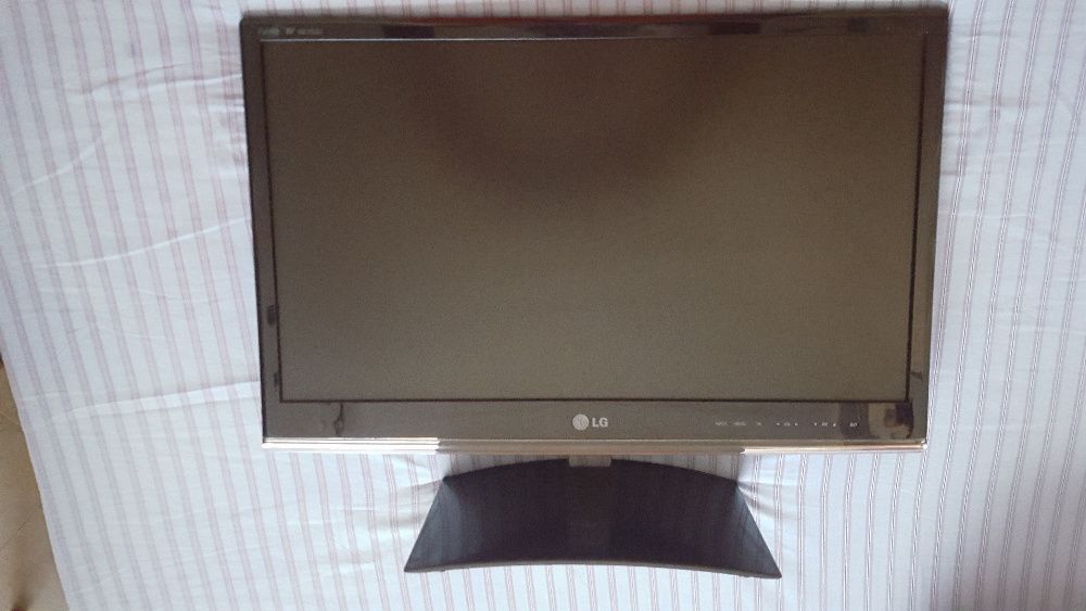 LG М2350D монитор+TV