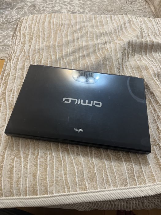 Ноутбук Fujitsu AMILO