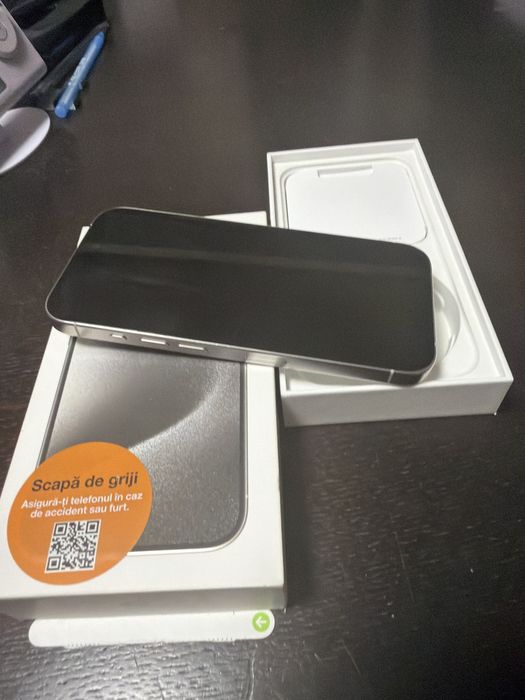 Vand iphone 15 pro 256 gb silver