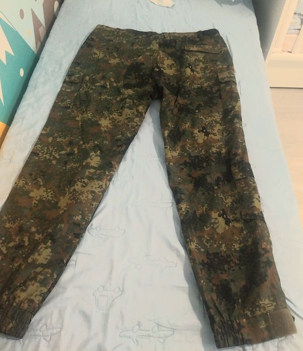 Камофлажни военни гащи клин