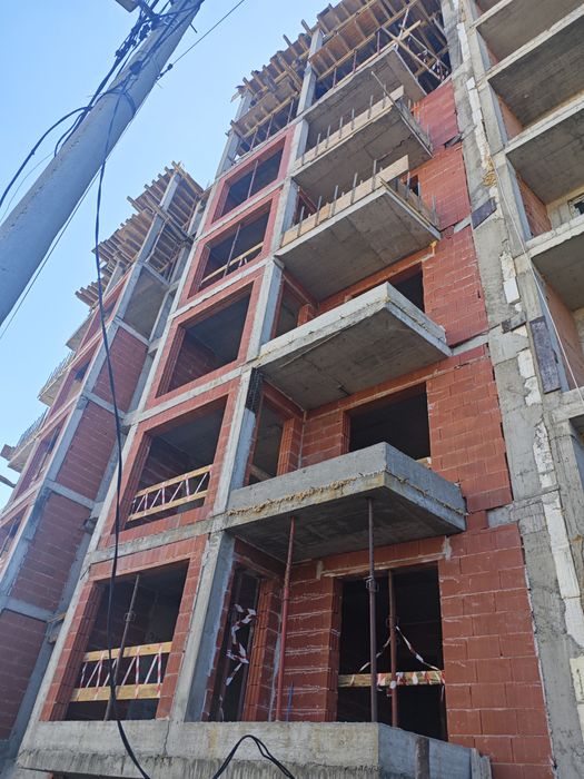 Тристаен апартамент в Подуяне