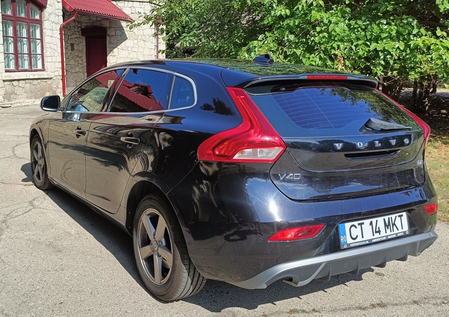 Volvo V40


Volvo V 40