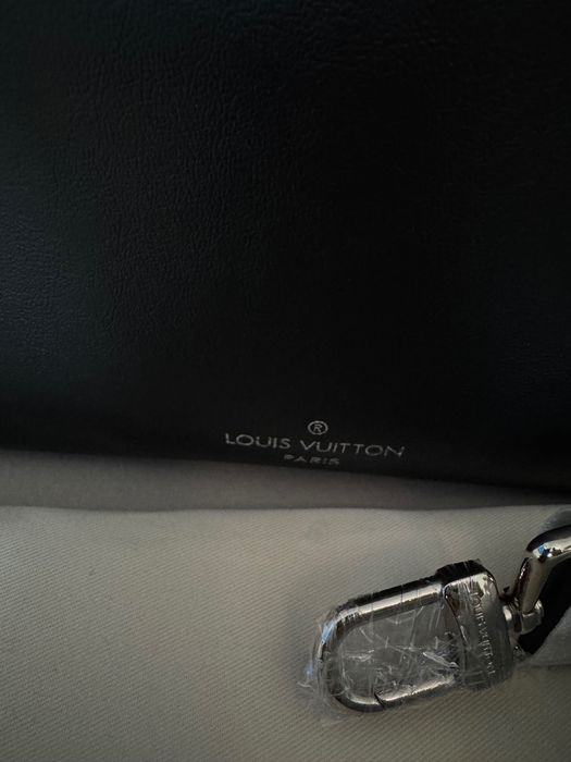 Louis Vuitton-Автентична чисто нова дамска чанта