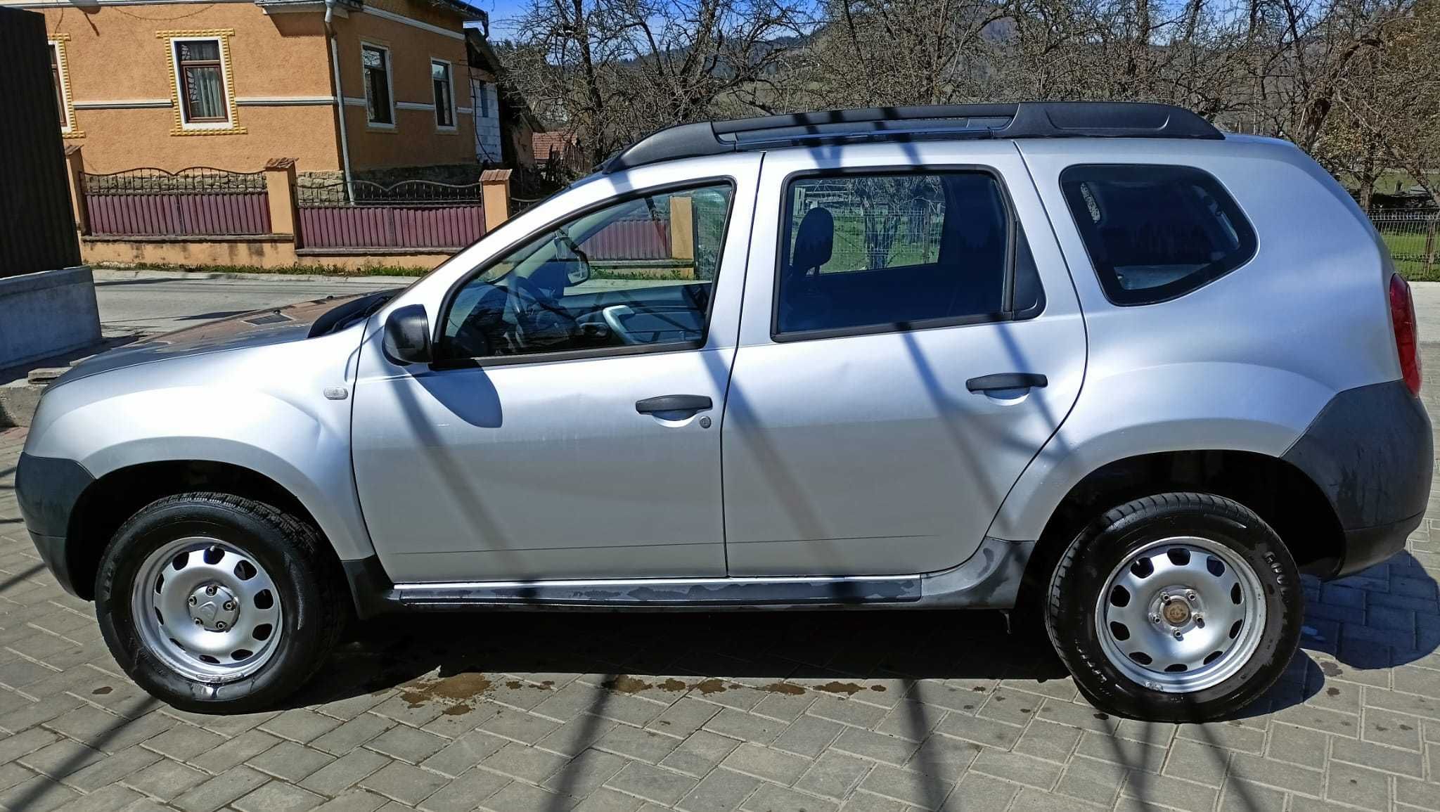 Dacia Duster 2012