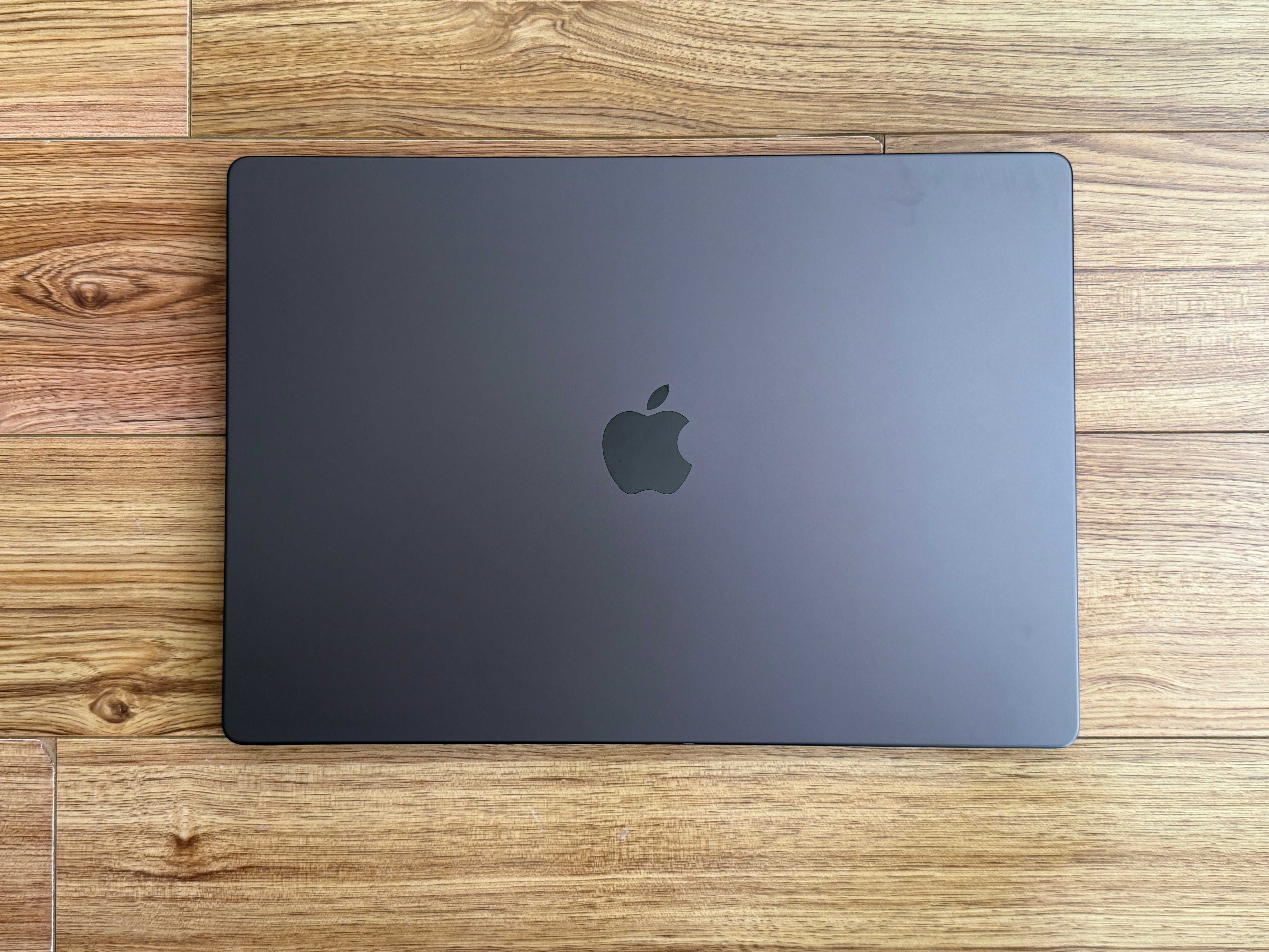 MacBook Pro 16`M4 Pro/14 CPU/20 GPU/24GB RAM/512GB SSD/1 Година Гаранция/Батерия 100% — миниатюра 4