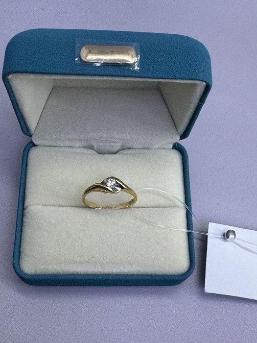 Золотое кольцо с бриллиантам МА15951