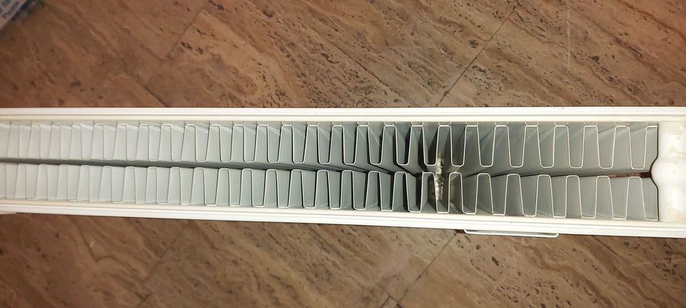 Calorifer otel Radson 900x600x22 + Cap termostat Herz + Suporti perete