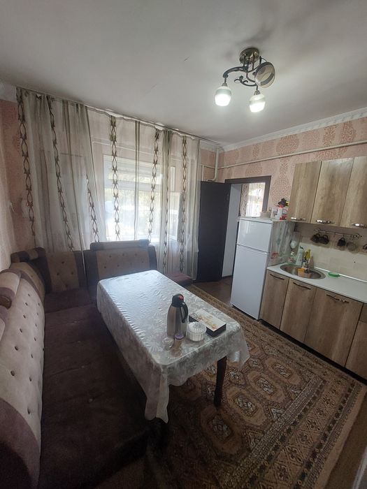 Срочна сотилади Янгиҳаёт 9-худуд  3-хона