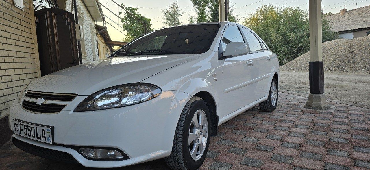 CHEVROLET LACETTI.2022 йил.Метан бор.Кожаный салон.48000 юрган.