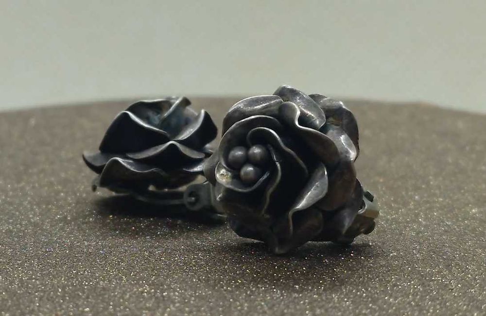 Cercei din argint TAXCO – trandafiri sculptați 3D