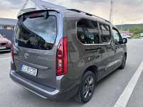 Toyota Proace City model lung 7 locu garantie 3 ani 1.2 benzina 57k km