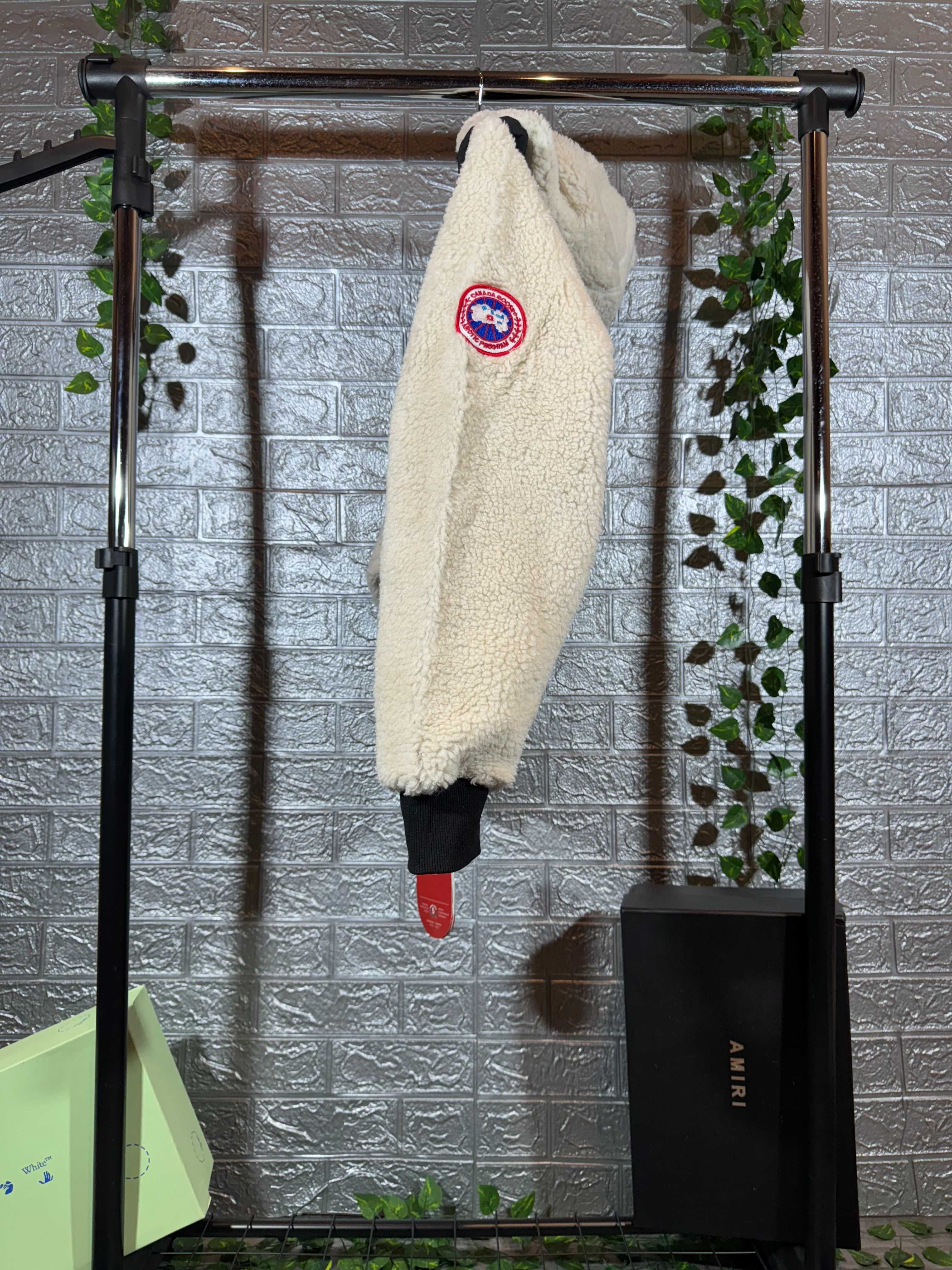 Polar Canada Goose marimea L