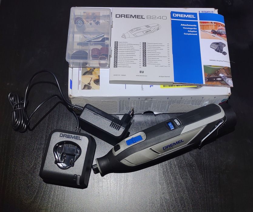 Unealta (scula) multifuncțională Dremel 8240, nouă 
Scule electrice
Ma