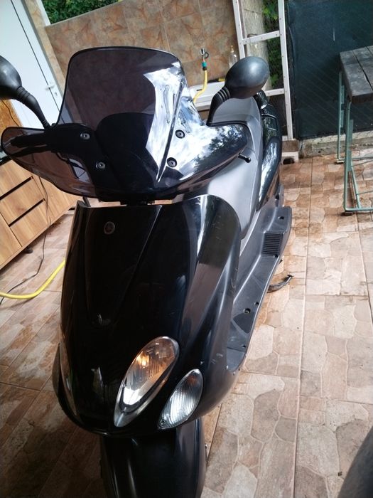 Yamaha Majesty 180