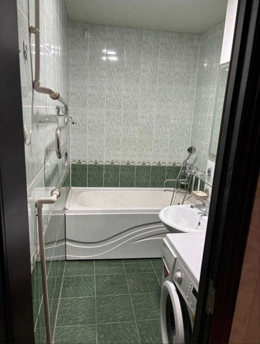 3/2/9 Буюк Ипак Йули,Дагестанская,метро Максим горький,72 м2