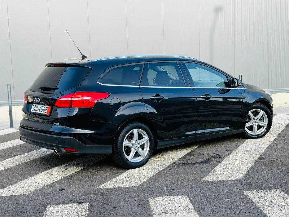 Ford Focus 1.5Benzina/Full-Full-Full-Full