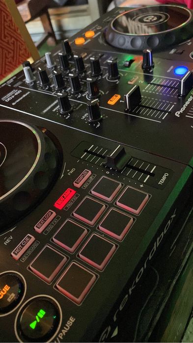 Продам ddj 400 вместе с сумкой