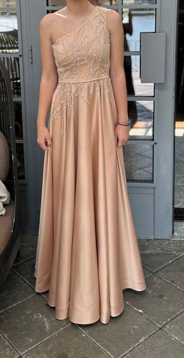 Официална дълга рокля