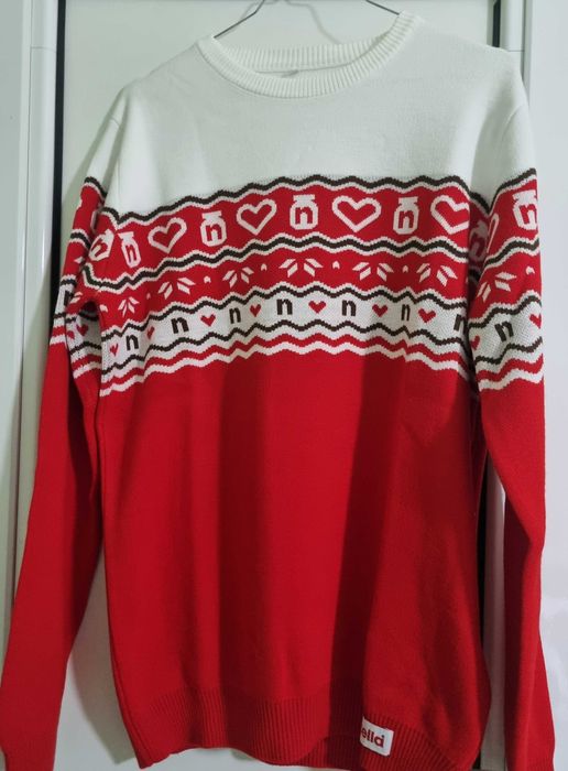 Пуловер универсален