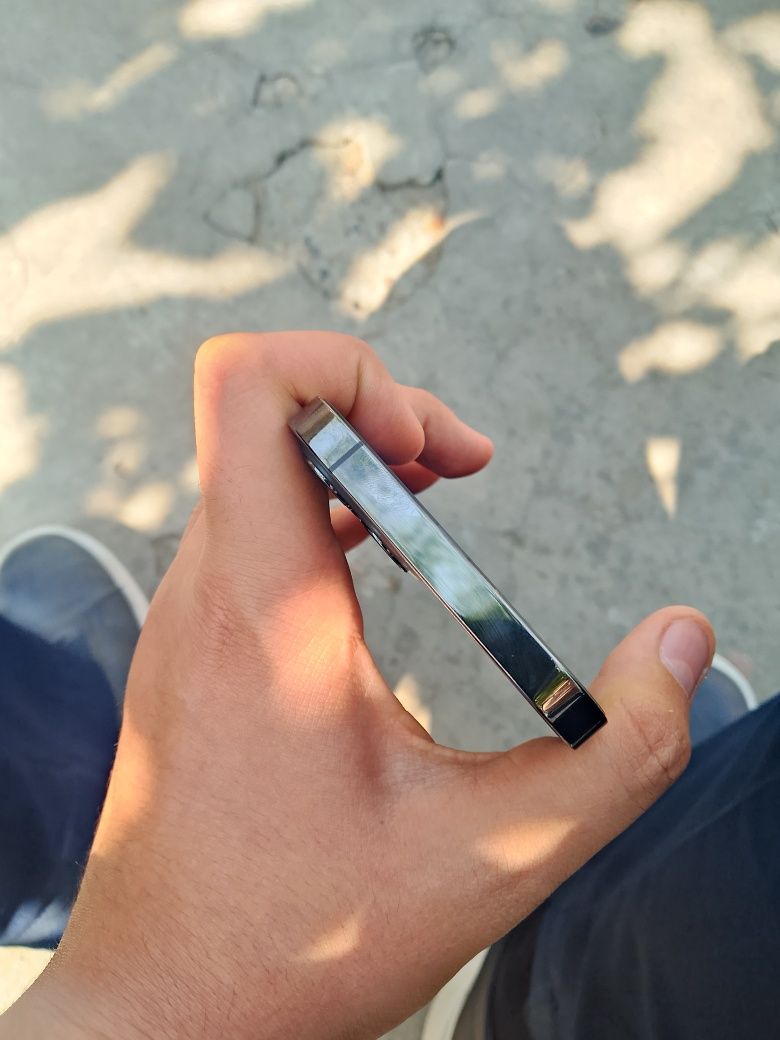 IPHONE 12 pro 256 gb