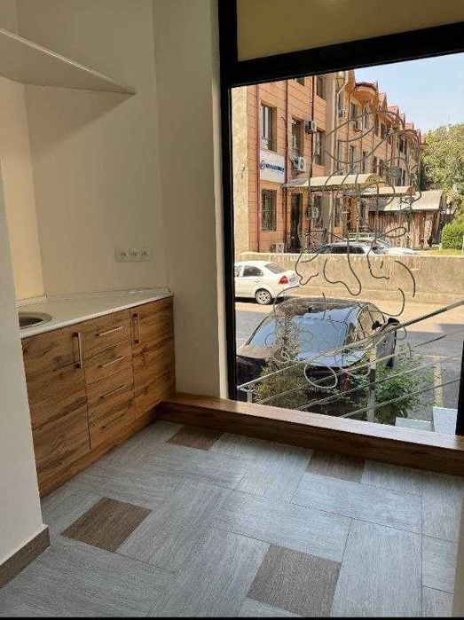 Аренда и продажа нежилого помещения под офис