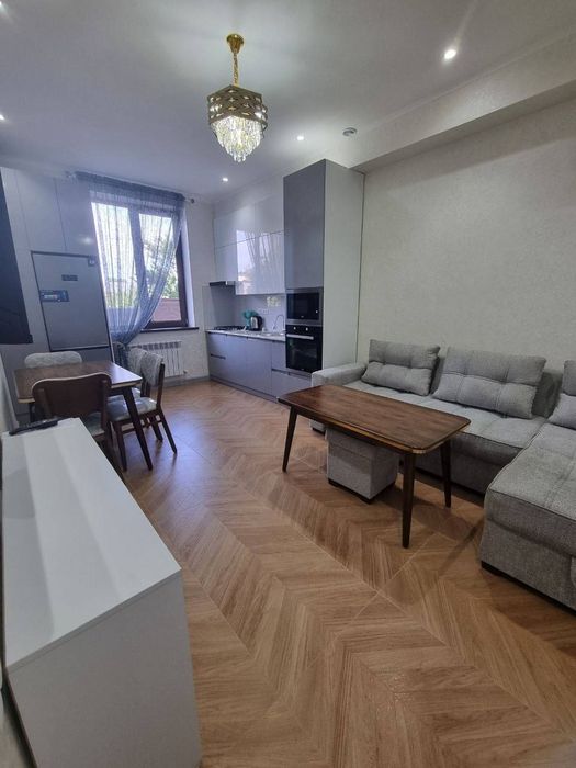 Сдаётся 3х комнатная квартира на 3м этаже с обстановкой Бульвар