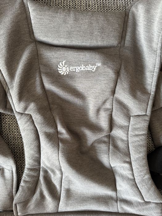 Stem de purtare ergobaby embrace