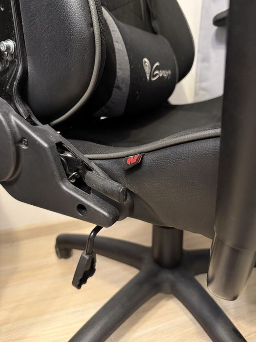 Scaun de Gaming Genesis Nitro 440 G2