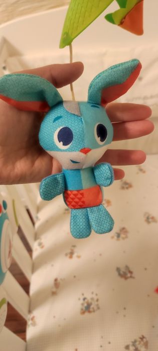 Музикална въртележка Tiny Love с 3 играчки и 18 мелодии